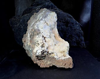 30869  Florescent Geode large cabinet fluorescent UV reactive opal and chalcedony geode specimen 2.5 kg 18 x 14 x 10 cm from thegemdealer