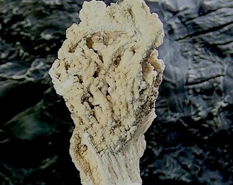 30916 Chalcedony Specimen chalcedony display specimen 60 x 35 x 15 mm 13 grams collector display minerals and fluorescents from thegemdealer