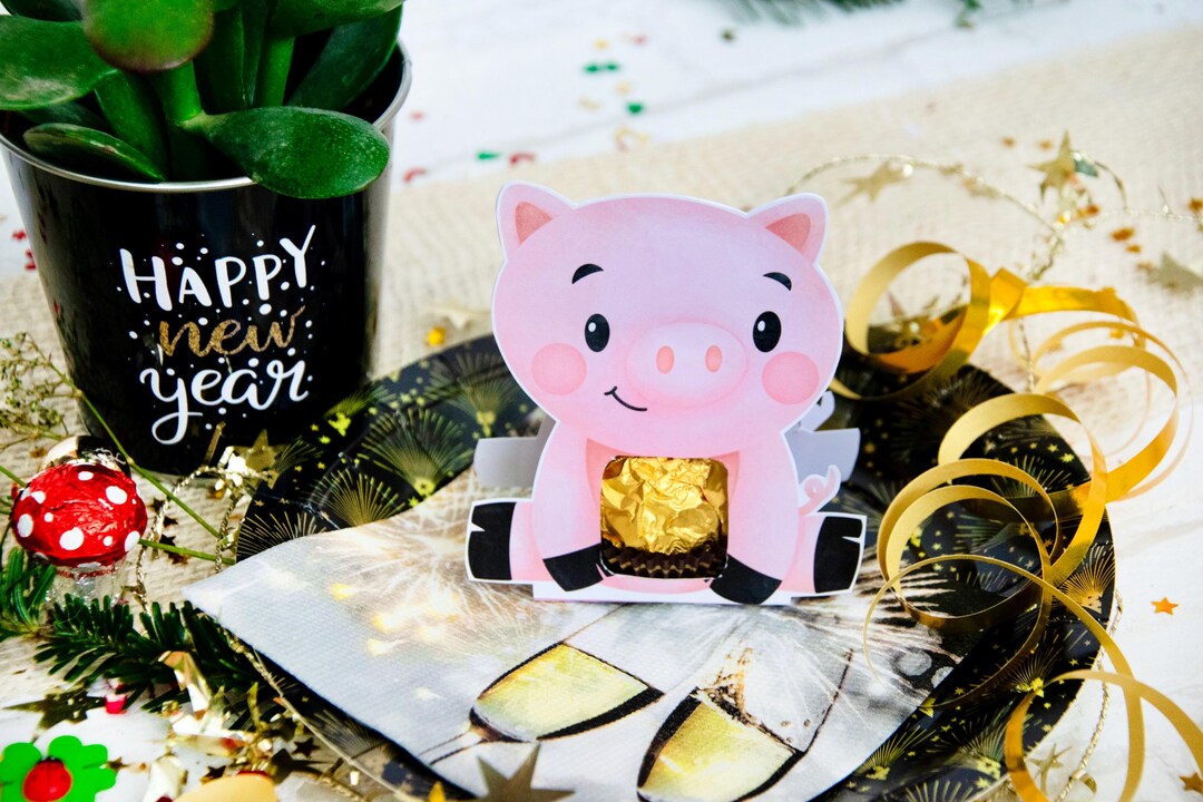 Printable Table Decoration Idea for New Year's Eve, Lucky Pig Ferrero ...