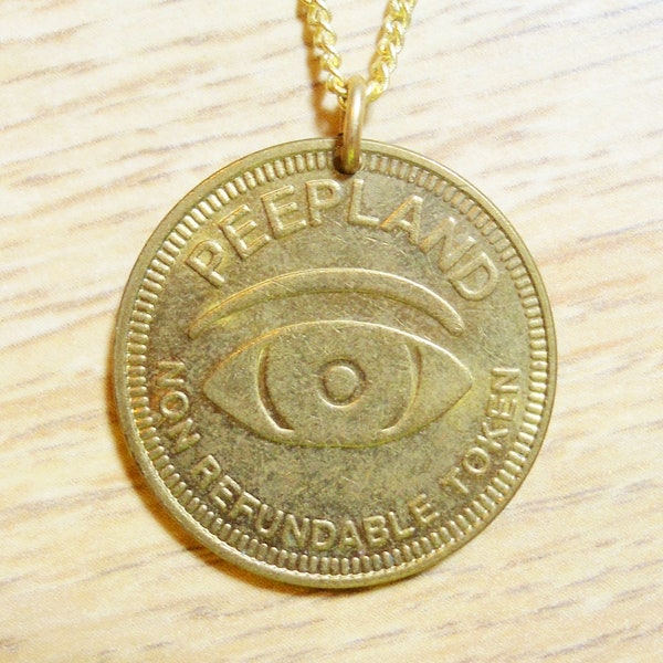 Wide Eye Medallion Necklace