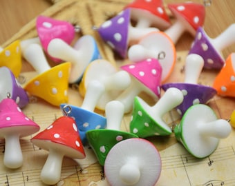 6pcs Mix Toadstood Mushroom Resin Pendant Charms Embellishments Fairy House