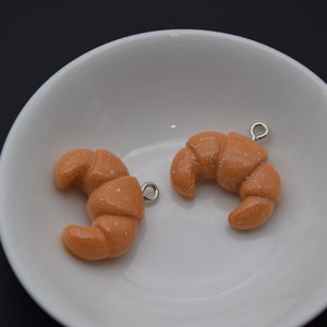 10 Resin Bread Charm Earring Necklace Bracelet Pendants DIY Jewelry Decoden Charm Supply Keychain Accessories 22x21mm