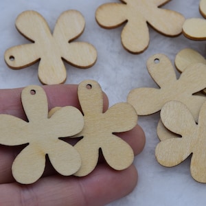 Flower Wooden Pendant,Natural Wood Earring Charm,Floral Earring Blanks,Wood Dangle,Wooden Drop,DIY Jewelry Making Supplies,30x30x2mm