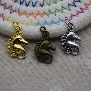30 unicorn animal charm pendant, animal ornament necklace charm,jewelry charm,jewelry pendant,26x15mm