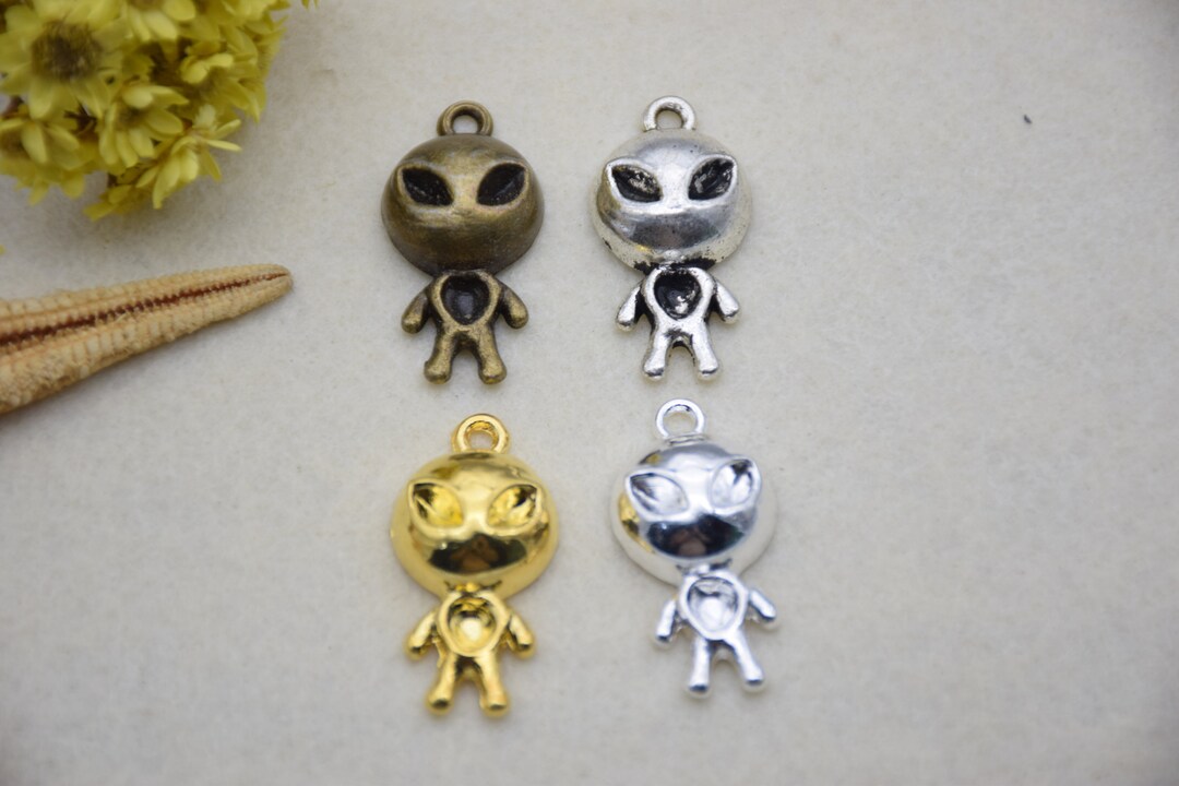 12 Alien Charm Pendant,et Ornament Necklace Charm,jewelry Charm,jewelry ...
