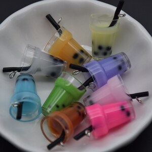 12 Resina Adorable Taza de Té con Leche Encanto Pendiente Collar Pulsera Colgantes de Cuentas Joyería DIY Decoden Taza Cabochon Llavero Accesorios 26x13mm