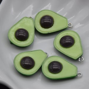 12 Cabochon in resina Verde Avocado Frutta Cabochons Charms Fai da te Artigianato Decorazione Accessorio Scrapbooking Cabs Cameo Gioielli Fare 28x19mm