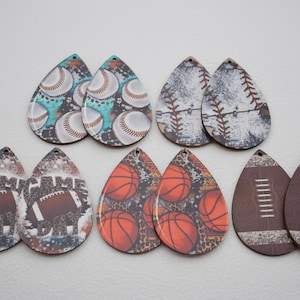 Holzohrring Anhänger, Fußball / Baseball / Basketball gemalt Ausschnitt Teardrop Ohrring Charms, Naturholz Ohrring Rohling, unbehandeltes Holz