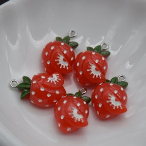 12 Resin Cabochons Strawberry Fruit Flat Back Cabochons Charms DIY Craft Decoration Accessory Scrapbooking Cabs Cameo Jewelry Making 24x17mm