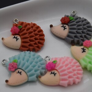 10 Resin Adorable Hedgehog Charms Earring Necklace Bracelet Bead Pendants DIY Jewelry Decoden Cabochon Keychain Accessories 30x26mm