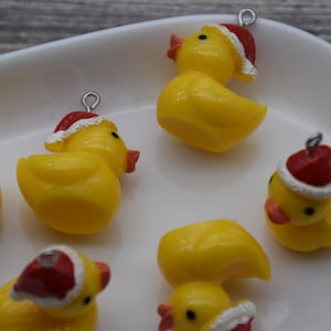 12 Resin Adorable Chick Charms Earring Necklace Bracelet Bead Pendants DIY Jewelry Decoden Chicken Cabochon Keychain Accessories 30x23mm
