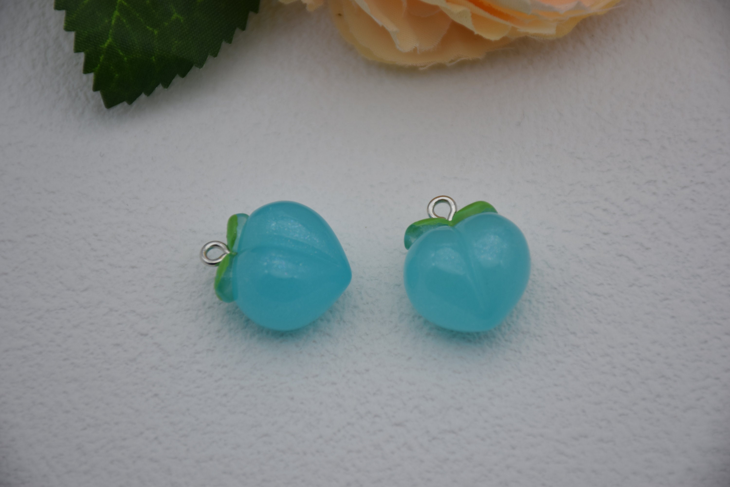 CYIOU 36pcs Ciondolo in Resina per Tè alla Frutta, Bottiglia di Vetro per Collana di Gioielli Fai da Te, Bracciale e Chiave Con 40 Ganci per Orecchino