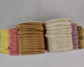 Flache Kunstleder-Spitzenschnur mit Gold Bolzen, DIY Schmuckherstellung Schnurschnur, Bastelbedarf, 20 Yards (eine Rolle), 5 mm Breite, 1,5 mm Dicke