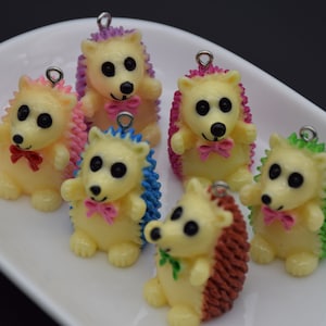 8 Resin Adorable Hedgehog Charms Earring Necklace Bracelet Bead Pendants DIY Jewelry Decoden Cabochon Keychain Accessories 30x20mm