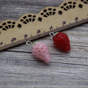 12 Résine Cabochons Fraise Fruit Plat Dos Cabochons Charmes BRICOLAGE Artisanat Décoration Accessoire Scrapbooking Cabs Caméo Bijoux Fabrication 22x12mm
