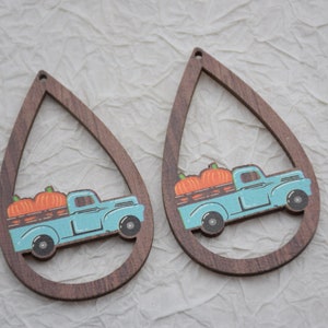 Holzohrring-Anhänger, Kürbis-Auto gemalter Ausschnitt-Teardrop-Ohrring-Charme, Erntedank-natürlichen unfertigen hölzernen Schmuck, Holzbedarf