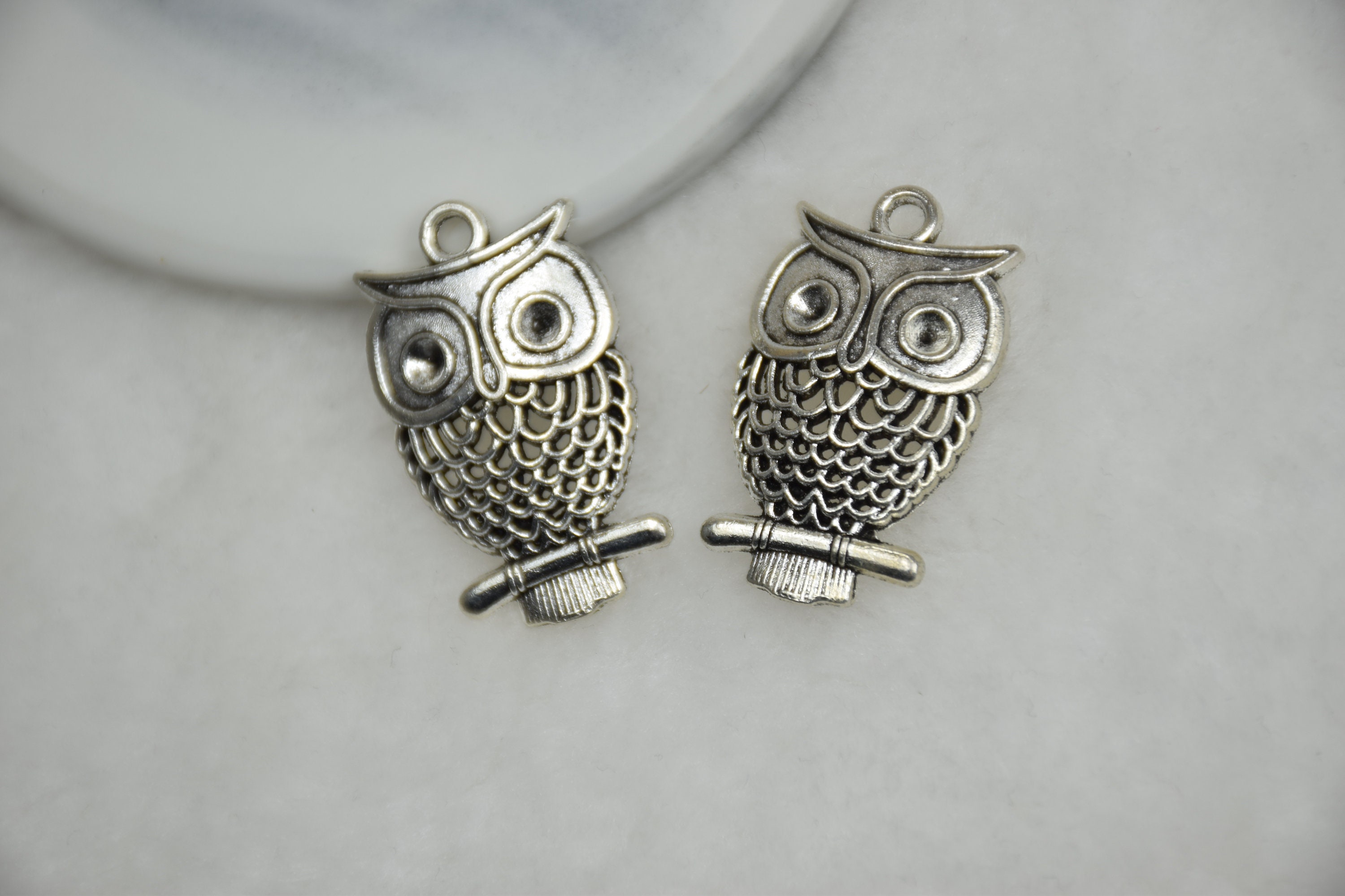Owl Bird Animal Pendant,Earring Necklace Charm,DIY Jewelry Supply,Metal Crafts,32mmx19mm