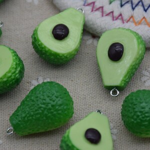 10 Résine Cabochons Vert Avocat Fruits Cabochons Charmes BRICOLAGE Artisanat Décoration Accessoire Scrapbooking Cabs Caméo Bijoux Fabrication 30x21mm