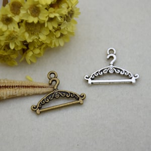 20 coat hanger charm pendant,clothes hanger ornament necklace charm,jewelry charm,jewelry pendant,24x17mm