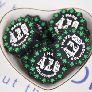 Marijuana Cannabis Leaf Silicone Beads,Silicone Focal Beads,Charms Beads,Crafting Supplies,Beading Supplies,Wholesale Beads,Bulk Beads DIY