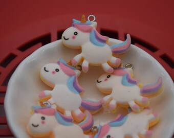 10 Resin Adorable Unicorn Charms Earring Necklace Bracelet Bead Pendants DIY Jewelry Decoden Animal Cabochon Keychain Accessories 32x28mm