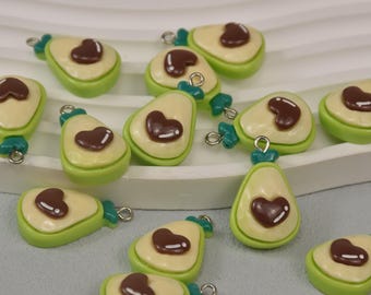 12 colgantes de resina con forma de aguacate para pendientes, collares, pulseras, joyas, llaveros, cabujones de fruta, accesorios de 26 x 17 mm.