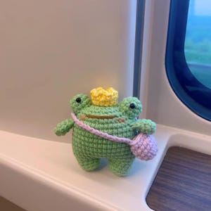 Mini Travel Frog Crochet Pattern, Frog Crochet Pattern, Frog Amigurumi Pattern, Cute Frog Keychain, Kawaii Bag Charm, Birthday Gift Idea