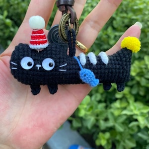 Mini Birthday Cat Crochet PDF Pattern, Cute Cat Amigurmi Crochet Pattern, School Bag Keychain, Handmade Kitty Gift, Cat Keychain Pattern