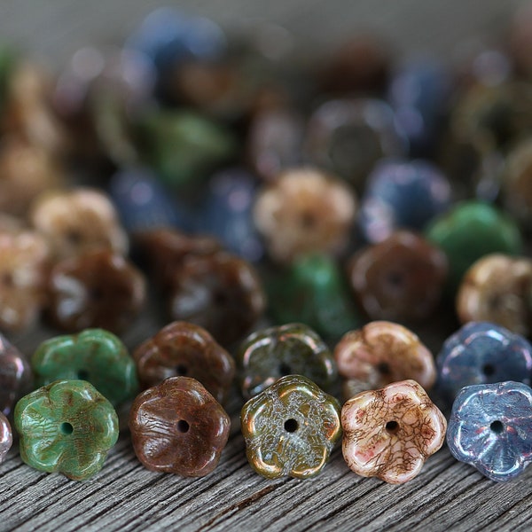 70 couleurs sourdes baby bell fleur perle mélange 7x5mm perles de verre tchèque pour la fabrication de bijoux fleur verre fleur coupe perles Perles Perlen