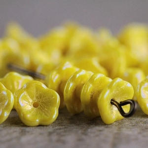 50 Rainbow Lustered  Yellow Baby Bell Flower Beads  5x8mm  Czech Glass Beads For Jewelry Making  Flower Cup Beads  Perles Perlen Perline