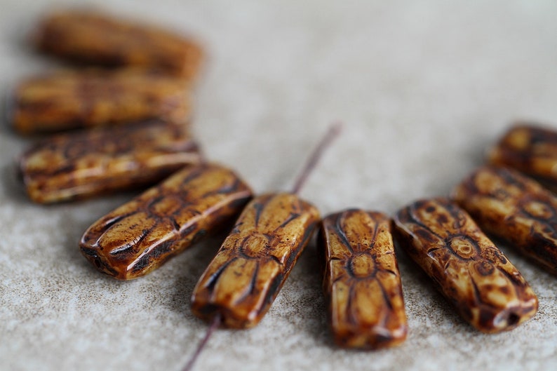 15 Earthy Brown Picasso Beige FLOWER EMBOSSED Beads 20x8mm Czech Glass Beads Jewelry Making Rustic Rectangular Large Beads Perles Perlen zdjęcie 9