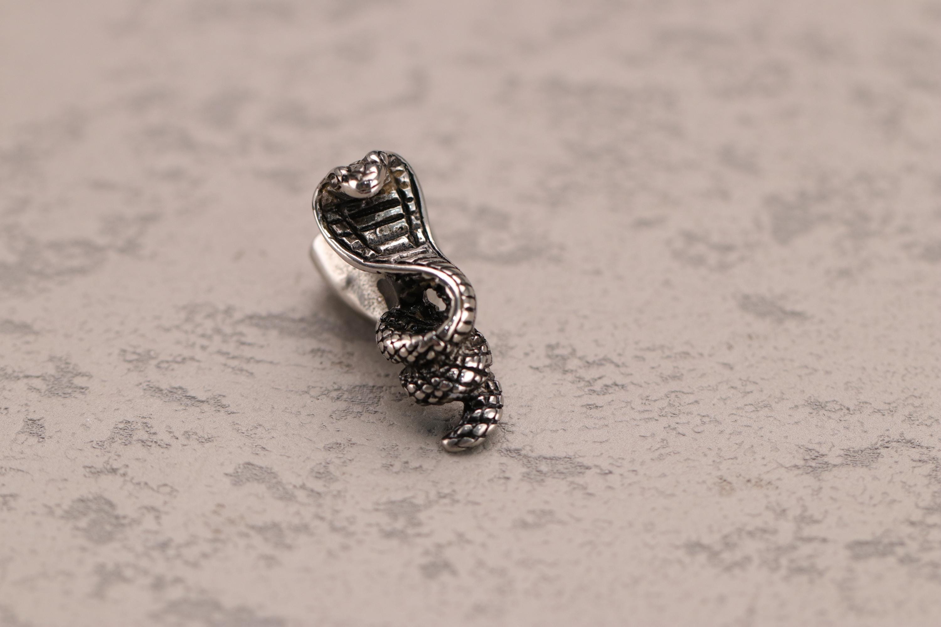 Cobra pearl - Etsy 日本