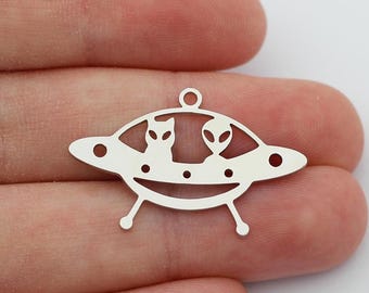 Silber UFO Alien Charme, Raumschiff Alien Anhänger, versilberte Halskette Anhänger, DIY Schmuck machen Zubehör SR-1047