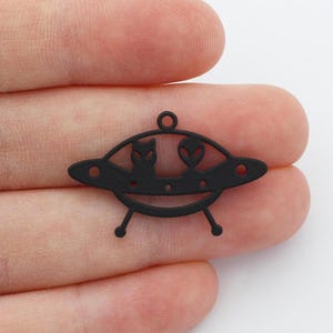 Black Plated Spaceship Charms, UFO Alien Charm Pendant, Spacecraft Alien Charm, DIY Jewelry Supplies Findings SD-1047