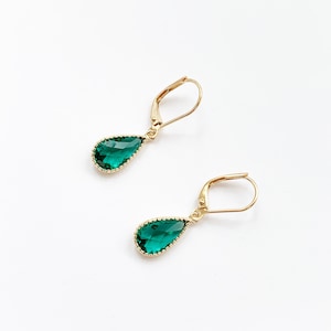 Emerald Green Pear Earrings In Gold, Gold Teardrop Earrings with Leverback Hypo Allergenic Hooks, Bridesmaids Gift, May Birthstone