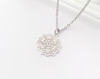 Mandala Necklace Silver, Delicate Layering Necklace, Everyday Minimalist Jewelry, Chakra Pendant, Yoga Jewelry, Filigree, 20mm