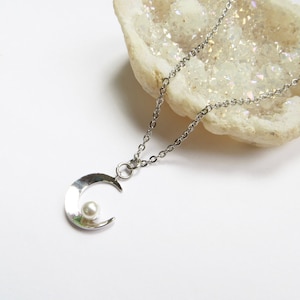 Silber Mond Halskette mit Perle, Celestial Anhänger, Edelstahl Kette