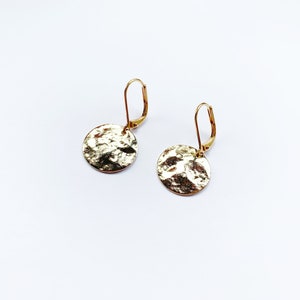 Hammered Disc Gold Earrings, Dangly Round Earrings, Hypo Allergenic Leverback Hooks, Disks image 4