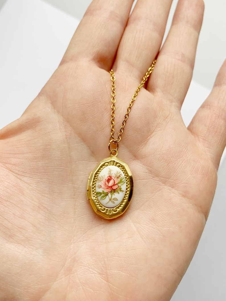 Oval Cameo Locket With Pink Rose, Antique Locket, Locket, Designer Locket, Vintage Gold Locket, Wild Rose Necklace image 8