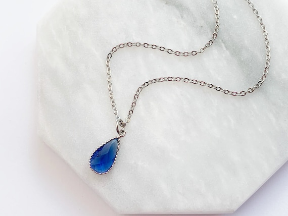 Blue sapphire teardrop necklace deals
