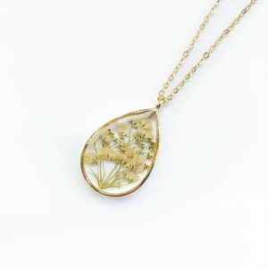 Pressed Flower Necklace, Baby’s Breath Pendant, Real Flower Jewelry, White Flower Necklace in Gold