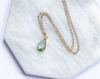 Peridot Teardrop Necklace Pendant, August Birthstone Necklace, Simple Pear Pendant, Light Green Crystal