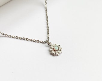 Daisy Opal Necklace in Silver, Delicate Layering Necklace, Everyday Minimalist Jewelry, Stainless Steel Jewelry