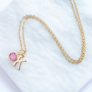 Collier avec initiales et pierres de naissance en or, bijoux personnalisés, pendentif personnalisé, lettre pendentif, collier délicat, cadeau pour elle