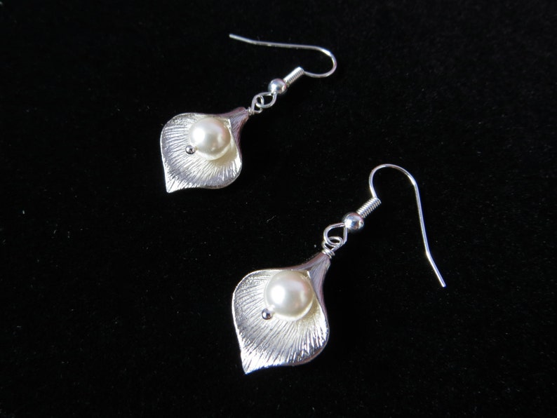 Calla Lily Teal Earrings in Silver Great Bridesmaids Gift - Etsy