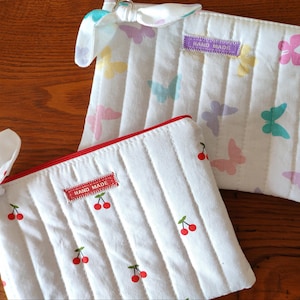 Bustina pochette | piccola custodia cotone | borsa cosmetica da toilette trapuntata | borsa trucchi | popeline cotone | borsa bellezza |