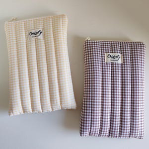 Kindle-basis en Paperwhite-hoes in ruitjespatroon, chocoladebruin of crèmekleurig geel, gewatteerde hoes voor e-readers en Kobo, een leuk cadeau voor boekenliefhebbers.