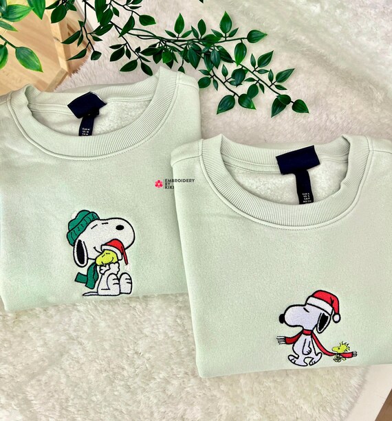 Snoopy Christmas Embroidered unisex mens womens sweatshirt/jumper present gift