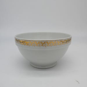 Vintage Richard Ginori ceramic bowl with gold details, collectible Italian piece, perfect for porcelain lovers