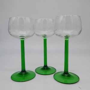 Set of 3 vintage Luminarc glasses, France 1970s engraved, clear glass with green stem, perfect for retro table or glassware collection